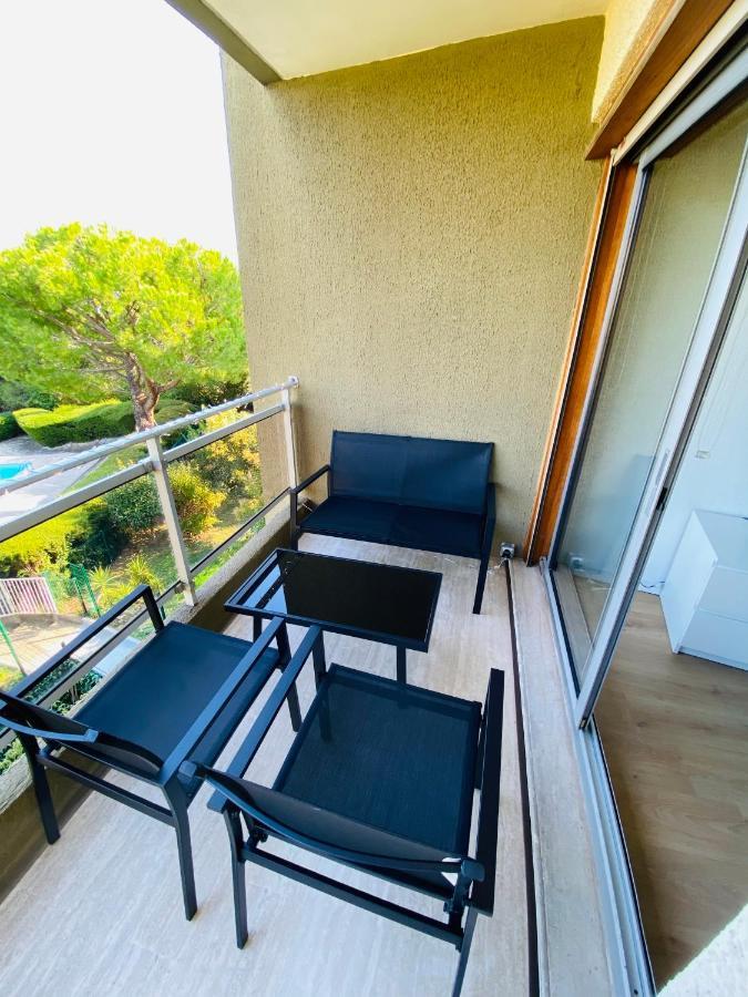 Appartement Cote D'Azur Plage - Piscine - Tennis วิลล์เนิฟ-ลูเบ ภายนอก รูปภาพ